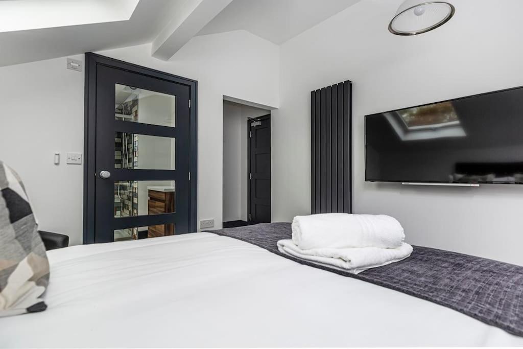 Bootique House - Luxury Group Accommodation In Вейкфілд Екстер'єр фото